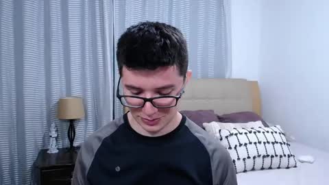 Snapshot of kevinhunts chatting on 04.06.26 Kevin online show from 04.06.26