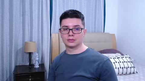 Snapshot of kevinhunts chatting on 04.13.26 Kevin online show from 04.13.26