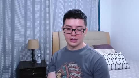 Snapshot of kevinhunts chatting on 04.14.26 Kevin online show from 04.14.26