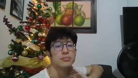 Snapshot of kevintdx chatting on 12.22.25 kevintdx online show from 12.22.25