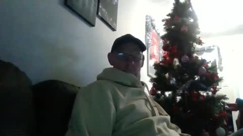 Snapshot of kevlooking4sez chatting on 12.27.24 kevlooking4sez online show from 12.27.24