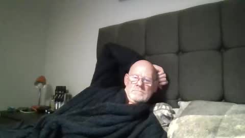 Snapshot of kevlooking4sez chatting on 09.27.25 kevlooking4sez online show from 09.27.25