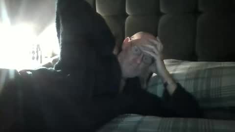 Snapshot of kevlooking4sez chatting on 10.27.25 kevlooking4sez online show from 10.27.25