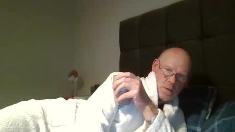 kevlooking4sez online show from 03.31.26