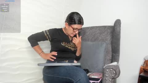 Keila Milf online show from 03.07.25