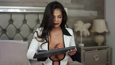 Snapshot of keylaconner chatting on 02.01.25 keylaconner online show from 02.01.25