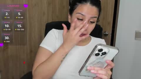 Laura online show from 12.06.24