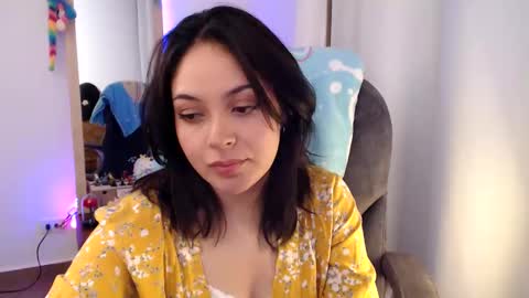 Snapshot of khal_girl chatting on 04.27.26 Liss online show from 04.27.26