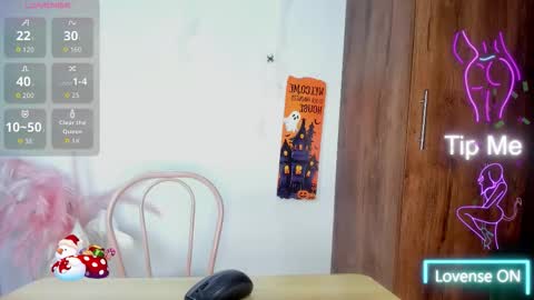 Snapshot of khate_smith chatting on 11.02.25 khate_smith online show from 11.02.25