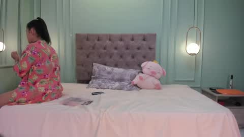 Kathe Hot online show from 02.17.25