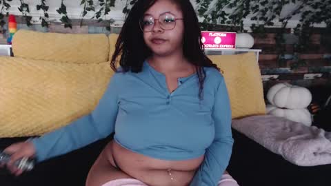 Snapshot of khayaparker chatting on 02.12.25 Khaya online show from 02.12.25