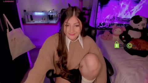 Khi.  online show from 12.31.24