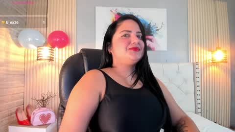 Snapshot of khloe_smith07 chatting on 05.25.26 khloe_smith07 online show from 05.25.26
