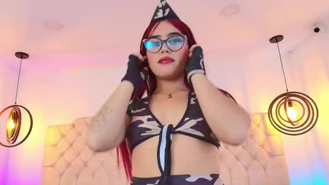 Snapshot of khloejohnson chatting on 09.12.25 khloejohnson online show from 09.12.25