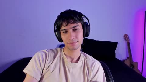 Snapshot of khozler_ chatting on 02.11.25 khozler_ online show from 02.11.25