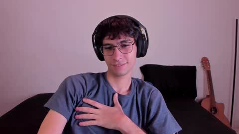 Snapshot of khozler_ chatting on 02.21.25 khozler_ online show from 02.21.25