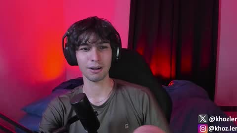 Snapshot of khozler_ chatting on 10.31.25 khozler_ online show from 10.31.25