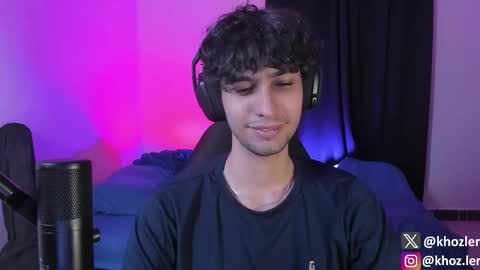 Snapshot of khozler_ chatting on 11.10.25 khozler_ online show from 11.10.25