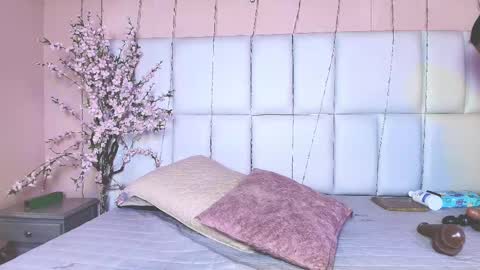    N         M online show from 02.09.25