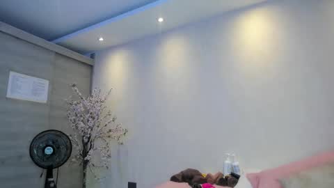    N         M online show from 10.17.25