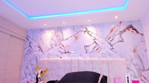    N         M online show from 11.07.25