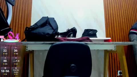 Kiara Zahiri online show from 09.26.25