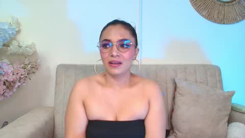 Snapshot of kiaraa88 chatting on 02.19.26 Valery online show from 02.19.26