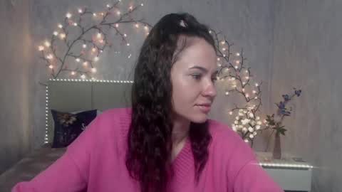 Snapshot of kiaracriegs chatting on 04.15.26 Kara online show from 04.15.26