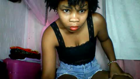Snapshot of kiarah_69 chatting on 05.19.26 kiarah 69 online show from 05.19.26