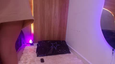 kiaralopez_ online show from 03.19.26