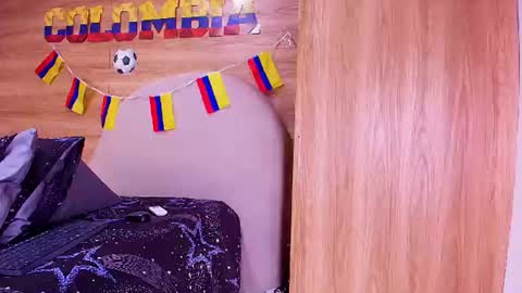 kiaralopez_ online show from 06.25.26