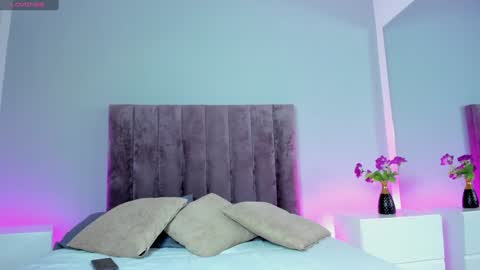 Sara Palacios online show from 12.30.24