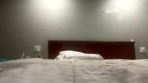 HunneysPlayRoom online show from 09.13.25