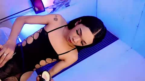 kieramoore online show from 07.18.26
