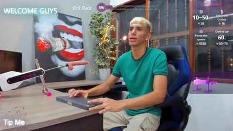 Snapshot of kieran_derek chatting on 01.17.25 Kieran Derek online show from 01.17.25