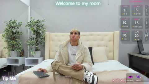 Snapshot of kieran_derek chatting on 02.10.25 Kieran Derek online show from 02.10.25