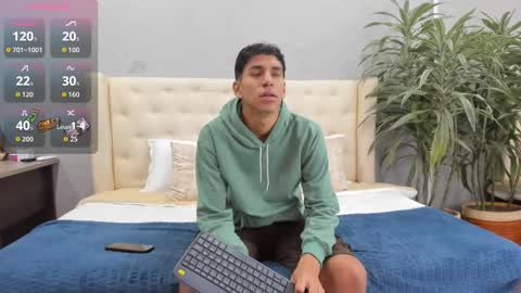 Snapshot of kieran_derek chatting on 09.16.25 Kieran Derek online show from 09.16.25