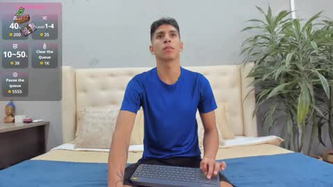 Snapshot of kieran_derek chatting on 09.29.25 Kieran Derek online show from 09.29.25