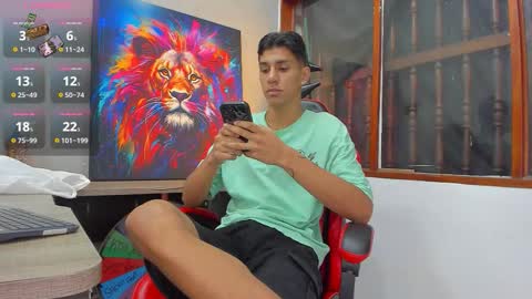 Snapshot of kieran_derek chatting on 10.03.25 Kieran Derek online show from 10.03.25