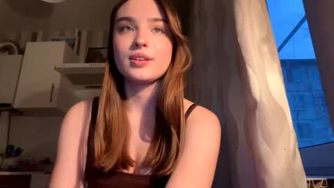 Ola my name is Lissa  Lets hit 10 Thumbs Up together   online show from 03.18.26