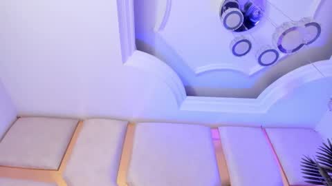 Kim online show from 12.18.24