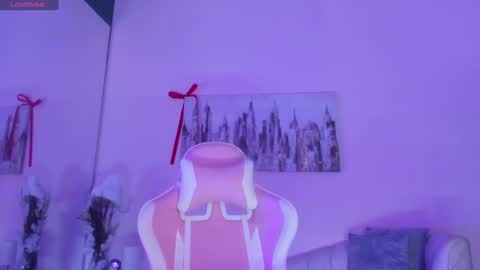 kIKI online show from 12.12.24