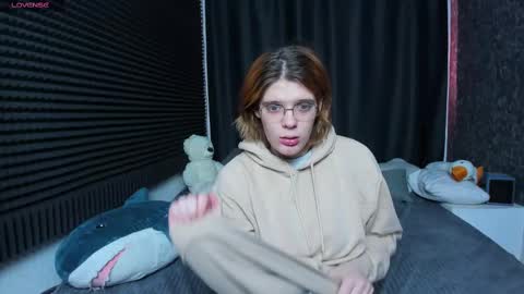 Kiki online show from 02.20.25