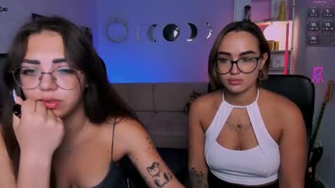 kiki_swan online show from 07.11.26