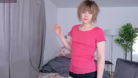 Snapshot of kikimoor chatting on 06.28.26 Kiki online show from 06.28.26