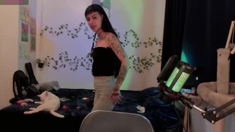 Bella online show from 06.04.26