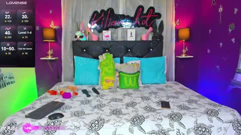 Snapshot of kilian_hot chatting on 12.10.24 Kilian online show from 12.10.24