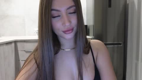 EvaAnna online show from 12.14.24