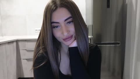 EvaAnna online show from 01.11.25