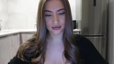 EvaAnna online show from 02.01.25